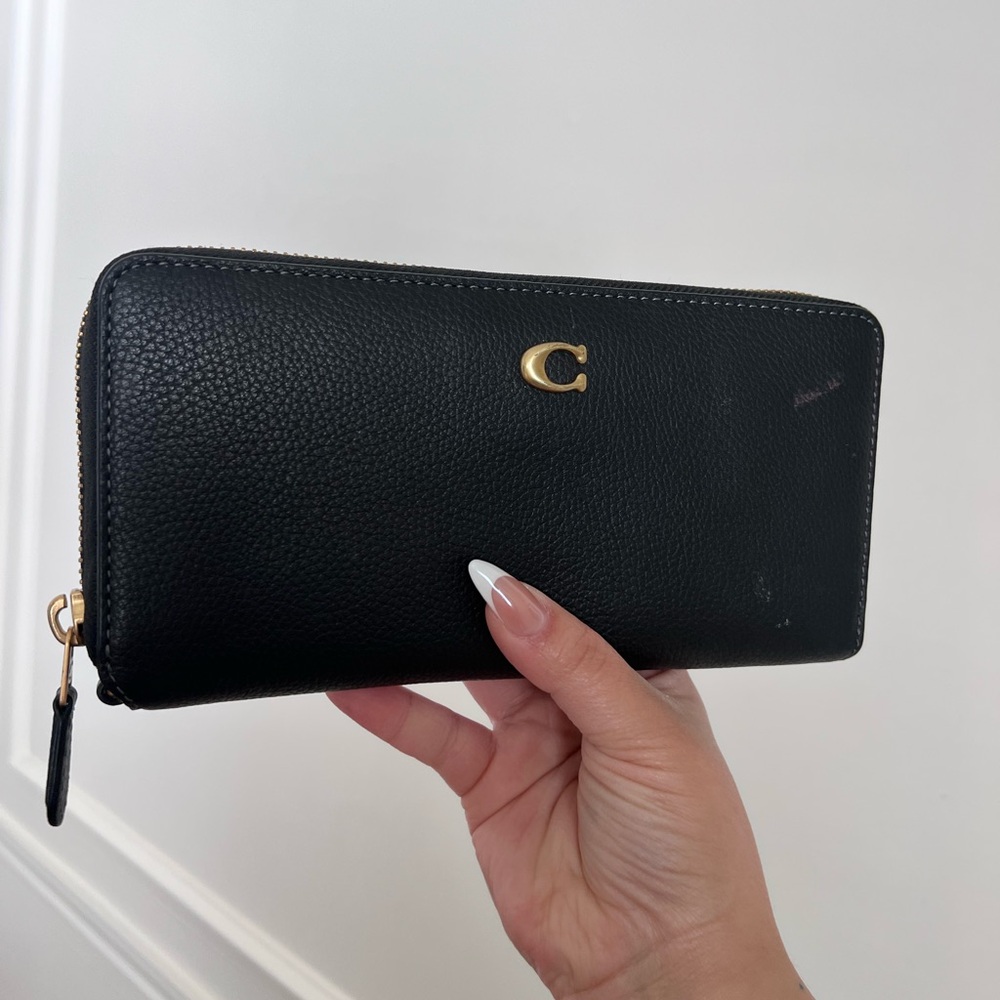 Coach Essential/Contential Wallet - image 2